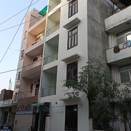 Dream Bed Hotel Noida Buitenkant foto