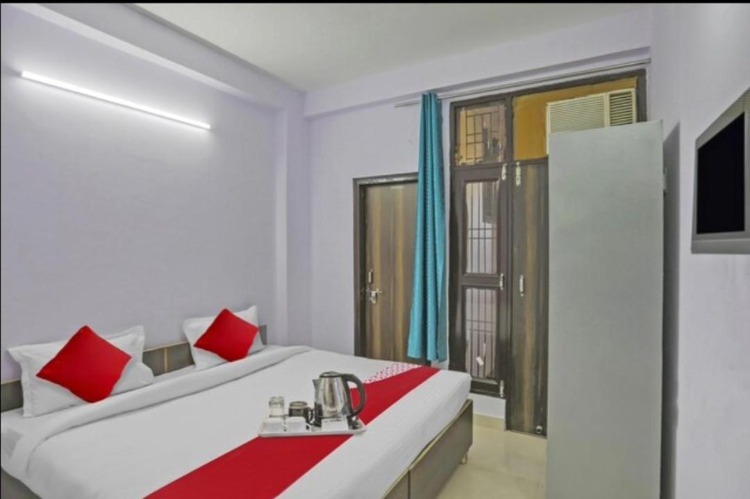 Dream Bed Hotel Noida Buitenkant foto